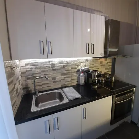 Center Next To Metro & Close To Acropolis Apartment