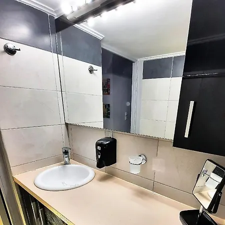 Apartment Center Next To Metro & Close To Acropolis *